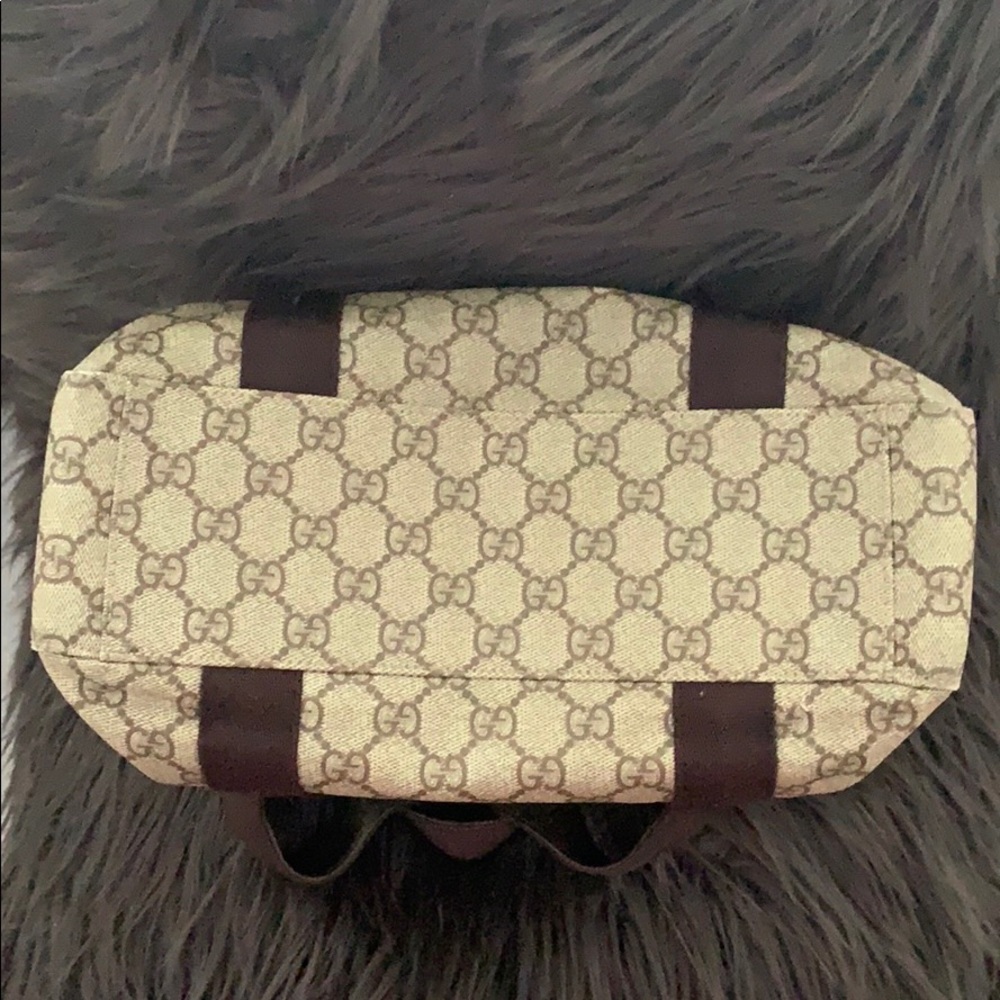 Authentic Gucci tote - Picture 3 of 10